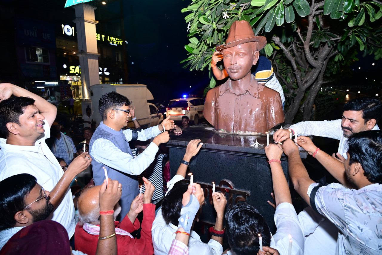 वित्त मंत्री श्री ओ.पी. चौधरी ने सिंदूर पार्क में भारत विभाजन विभीषिका की छायाचित्र प्रदर्शनी का किया अवलोकन