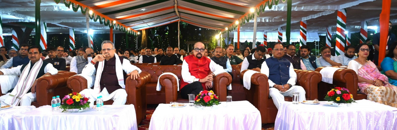 स्वतंत्रता दिवस पर लोकभवन में आयोजित हुआ ‘स्वागत समारोह’ स्वतंत्रता दिवस पर लोकभवन में आयोजित हुआ ‘स्वागत समारोह’