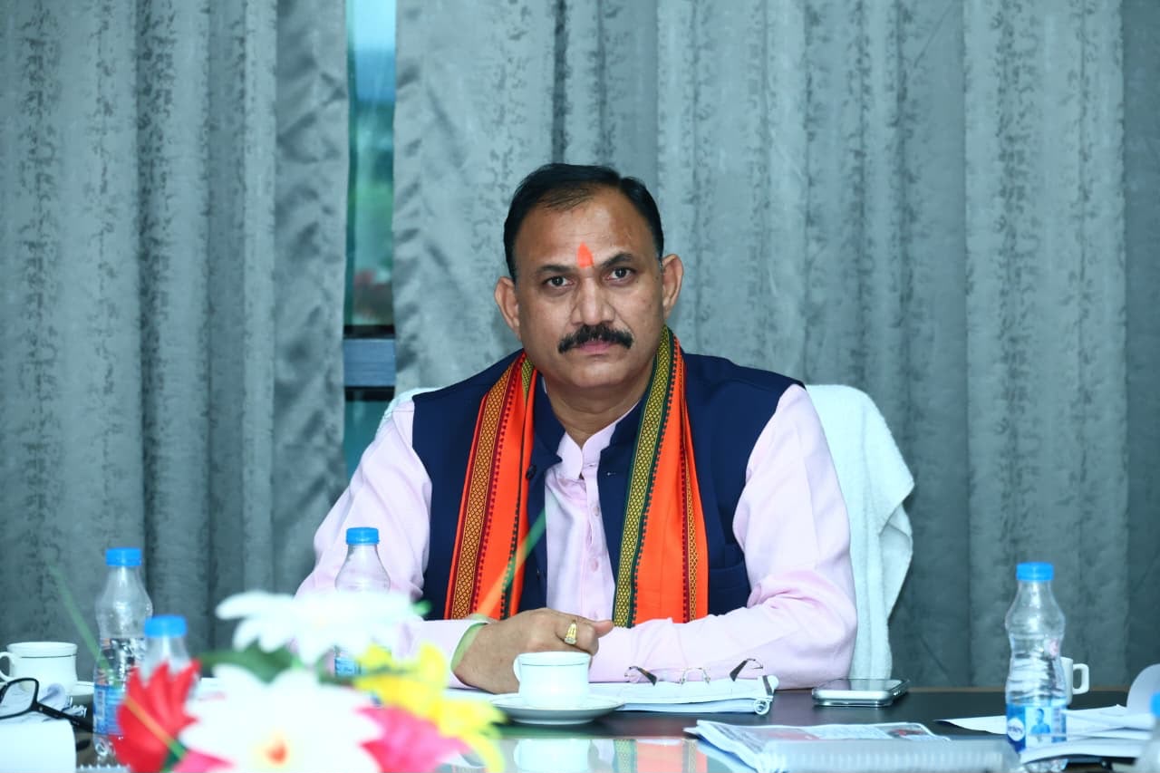 छत्तीसगढ़ के बच्चों के हक की एक भी सीट नहीं होगी प्रभावित: स्वास्थ्य मंत्री श्री श्याम बिहारी जायसवाल