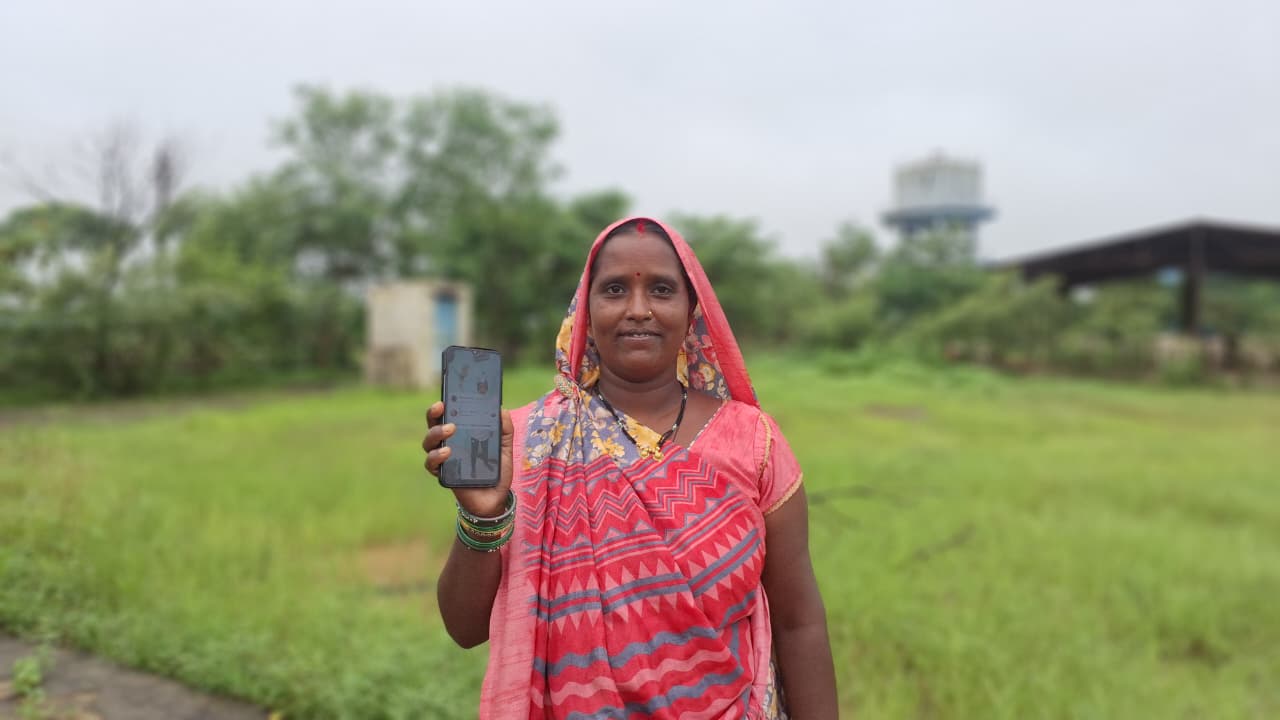 बहनों का मान, विष्णु भैया ने किया सम्मान: रक्षाबंधन से पहले मिला बहनों को उपहार बहनों का मान, विष्णु भैया ने किया सम्मान: रक्षाबंधन से पहले मिला बहनों को उपहार