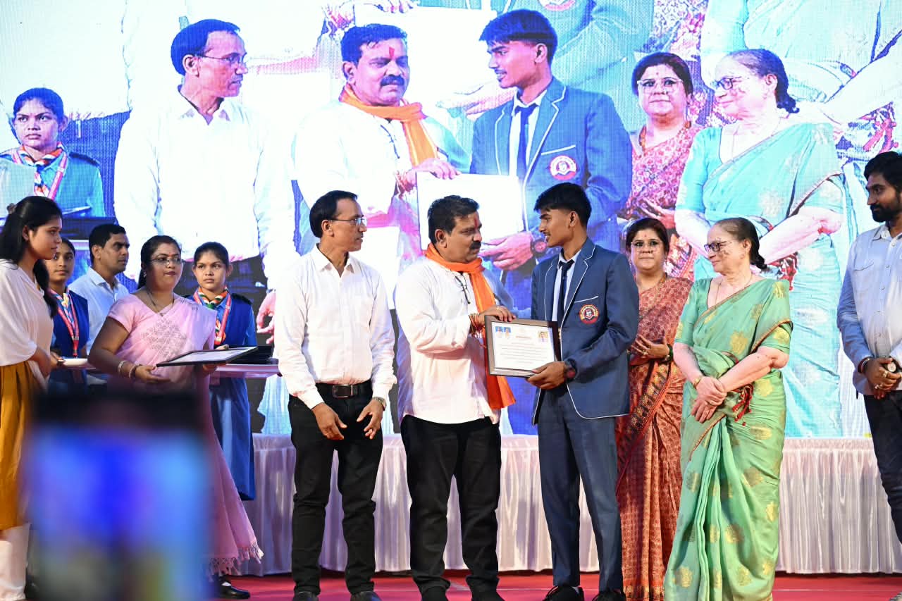 कवर्धा की प्रतिभा एक दिन बनेगी देश का गौरव -उपमुख्यमंत्री श्री विजय शर्मा