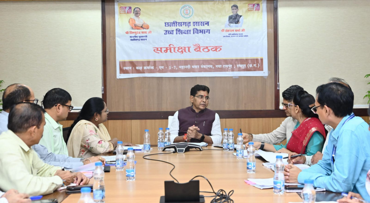 700 सहायक प्राध्यापकों की भर्ती और पदोन्नति प्रक्रिया में अनावश्यक विलंब न करें – उच्च शिक्षा मंत्री श्री टंक राम वर्मा
