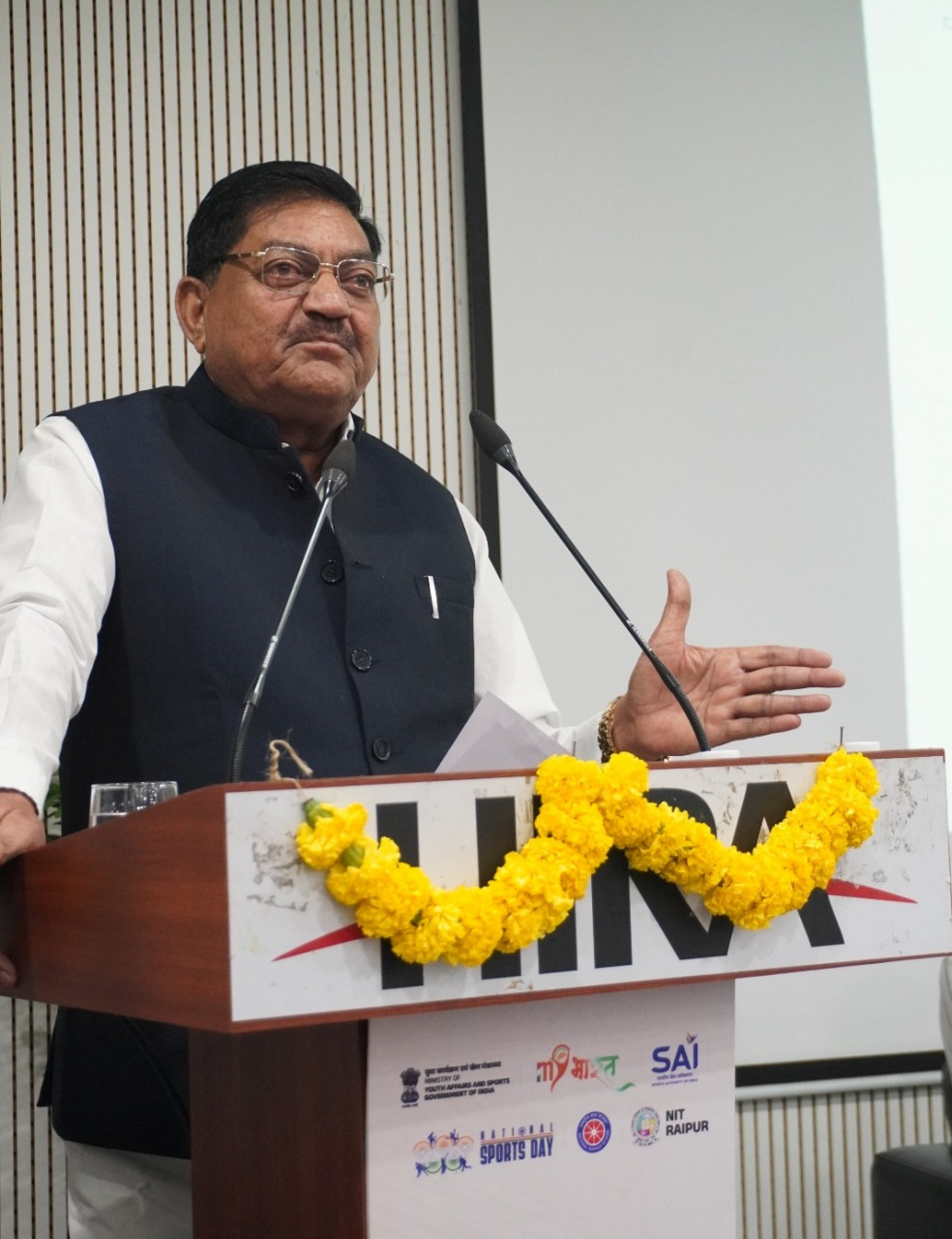 खाद्य मंत्री श्री दयालदास बघेल ने लोगों को साइबर ठगी से सतर्क रहने का किया आह्वान खाद्य मंत्री श्री दयालदास बघेल ने लोगों को साइबर ठगी से सतर्क रहने का किया आह्वान