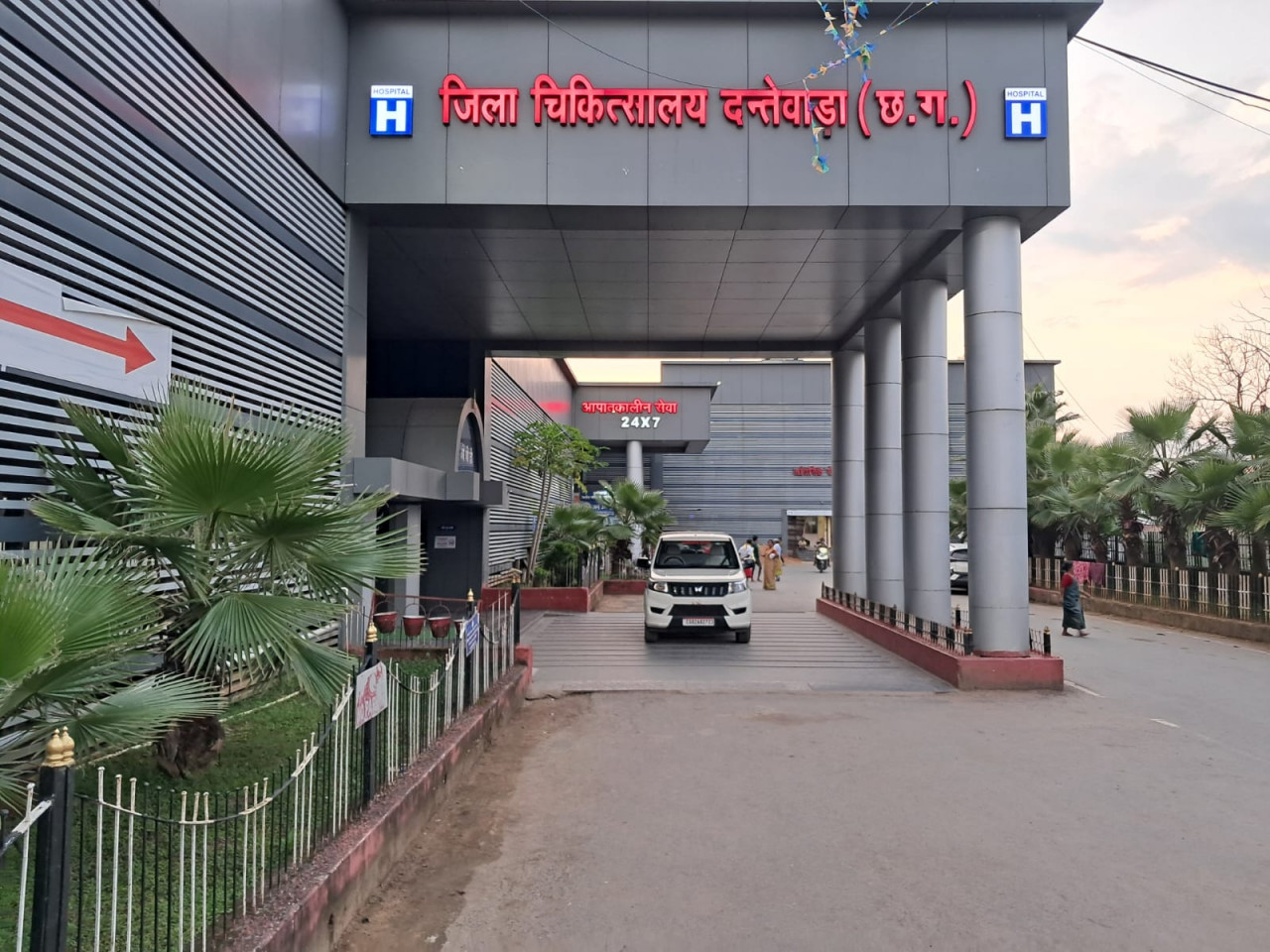 दंतेवाड़ा जिला अस्पताल में जटिल सर्जरी की बढ़ी सुविधा, 273 ऑपरेशन से रेफरल लगभग नगण्य