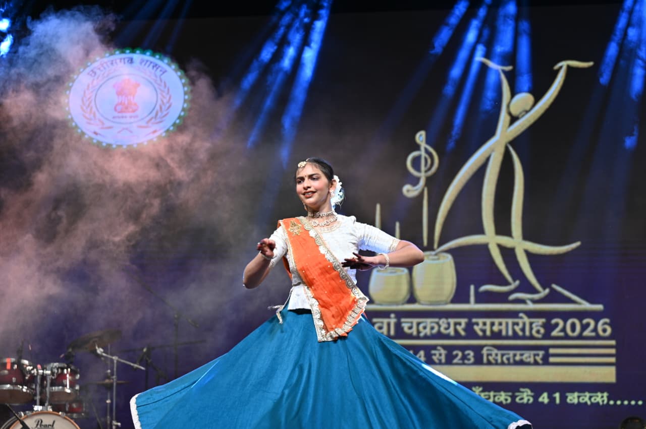 शार्वी सिंह परिहार ने कथक की मनमोहक प्रस्तुति दी