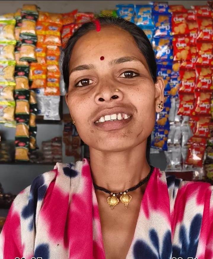 ग्राम बेनूर की सुकयारी पोटाई ने किराना दुकान खोल गढ़ी आत्मनिर्भरता की नई इबारत