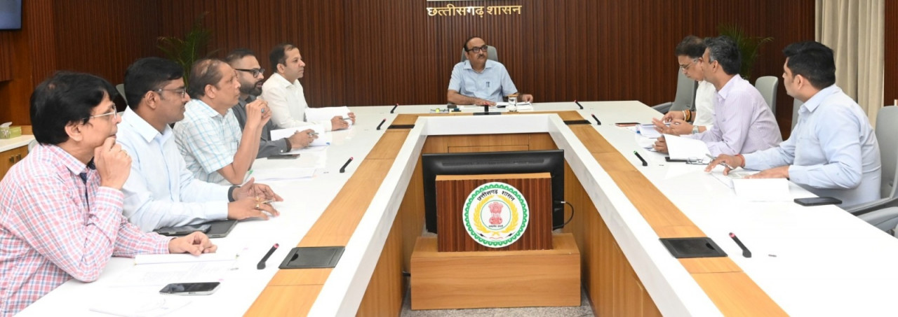 मुख्य सचिव की अध्यक्षता में पीएफआईसी की बैठक संपन्न