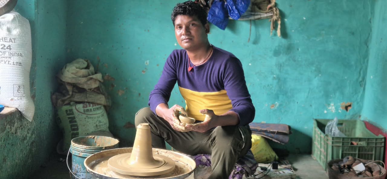 सेवा की कहानी : हुनर को मिला संबल, पीएम विश्वकर्मा योजना से बढ़ी नरेश की आजीविका