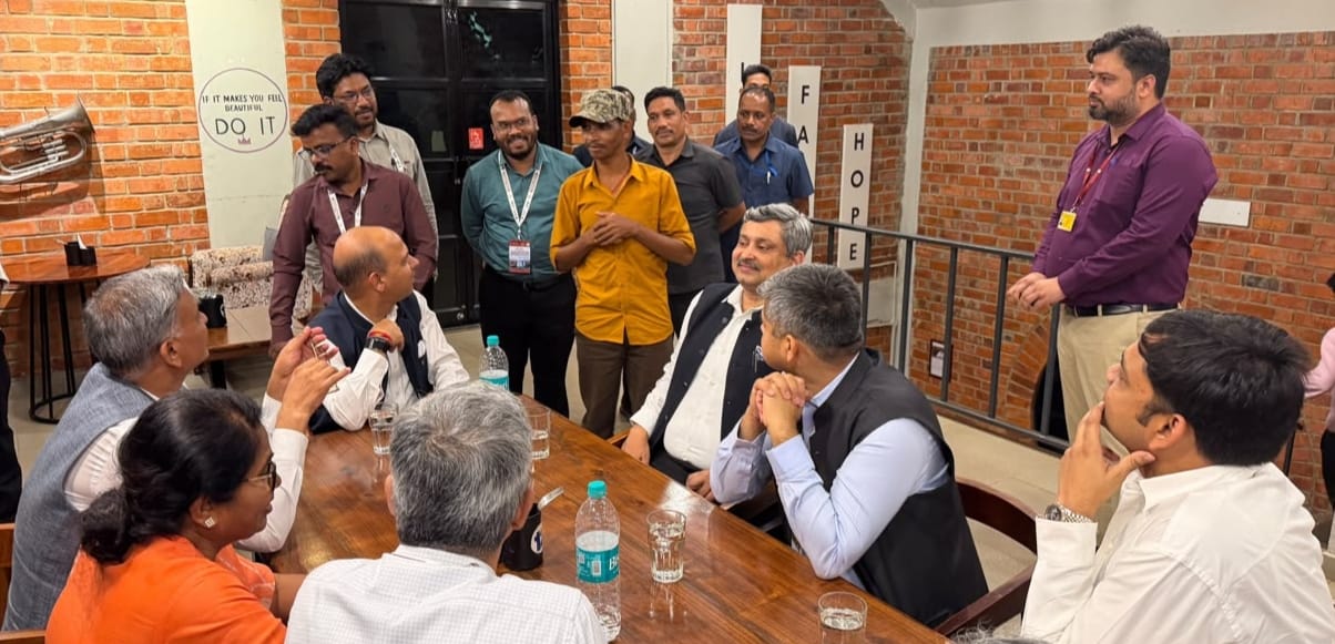 बस्तर में पुनर्वास और स्वावलंबन की मिसाल बना ‘पण्डुम कैफ़े’, केंद्रीय सहकारिता सचिव ने की सराहना