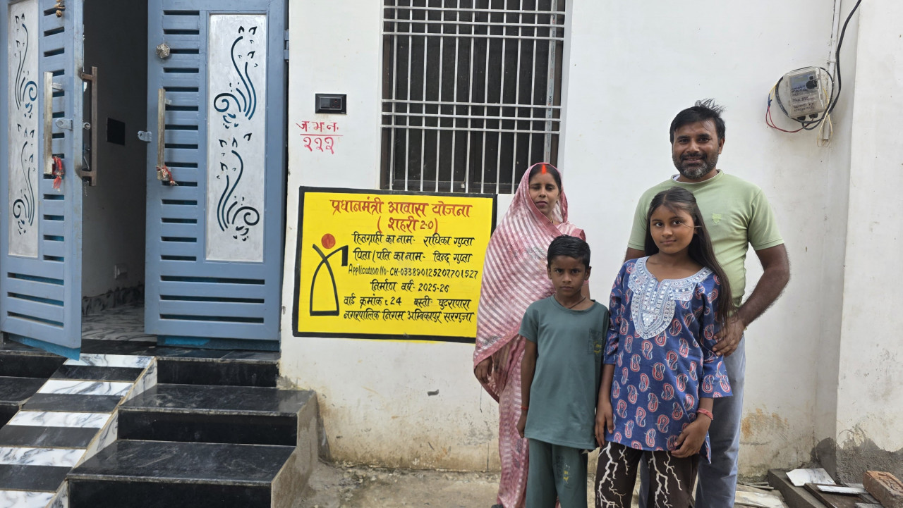 सेवा संकल्प अभियान : सेवा की कहानी: 14 साल किराये के मकान में गुजारने के बाद राधिका को मिला अपना पक्का घर, वर्षों पुराना सपना हुआ साकार