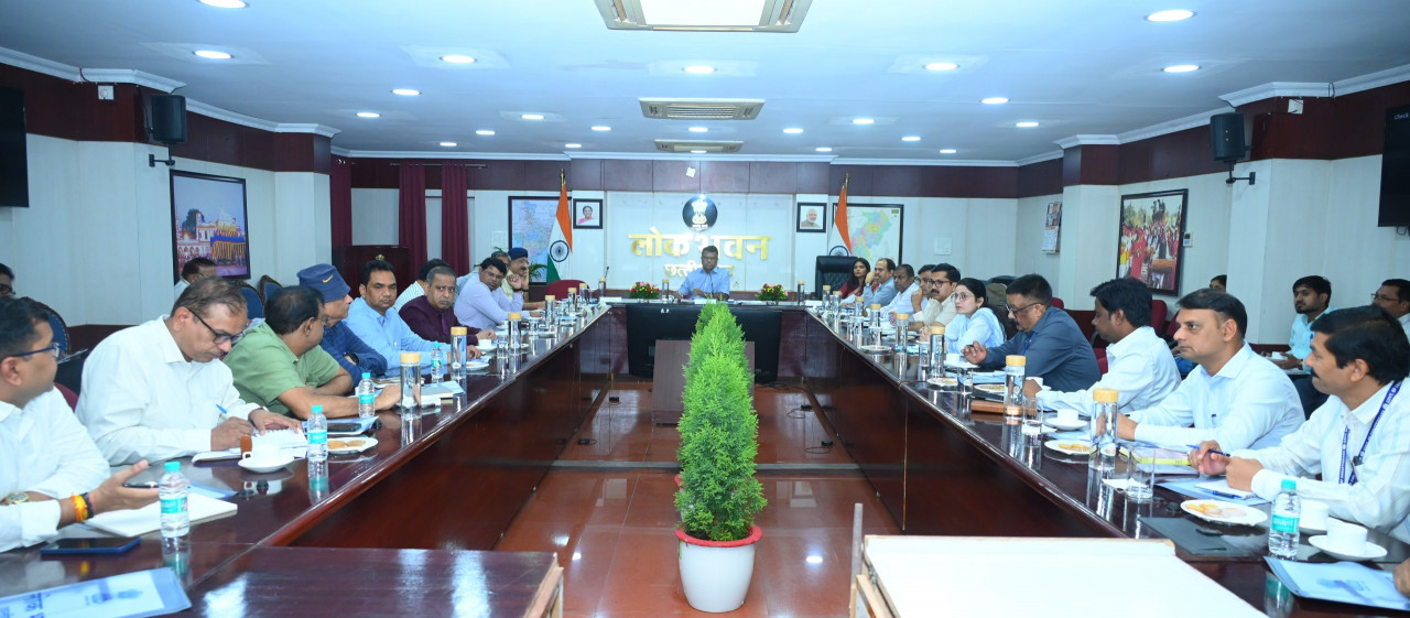 राष्ट्रपति श्रीमती द्रौपदी मुर्मू के छत्तीसगढ़ प्रवास की तैयारियों के संबंध में लोकभवन में बैठक आयोजित राष्ट्रपति श्रीमती द्रौपदी मुर्मू के छत्तीसगढ़ प्रवास की तैयारियों के संबंध में लोकभवन में बैठक आयोजित