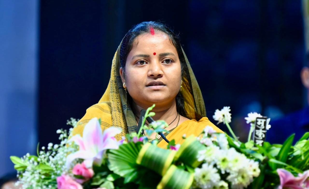 पीएमजीएसवाई की बदहाल सड़कों पर मंत्री श्रीमती लक्ष्मी राजवाड़े सख्त