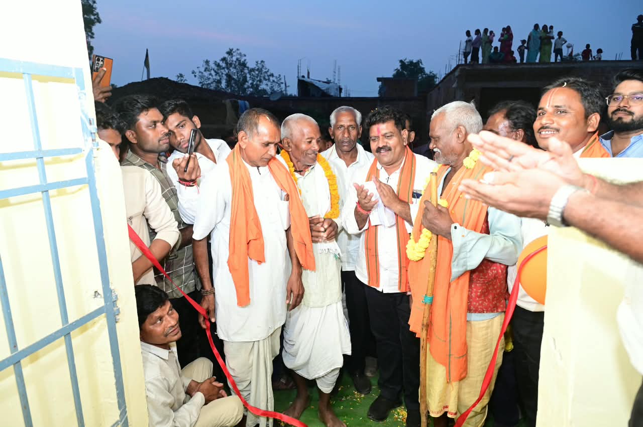 भलपहरी और अचानकपुर में ग्रामीणों के बीच पहुंचे उप मुख्यमंत्री श्री विजय शर्मा, दी 48 लाख रुपए के विकास कार्यों की सौगात