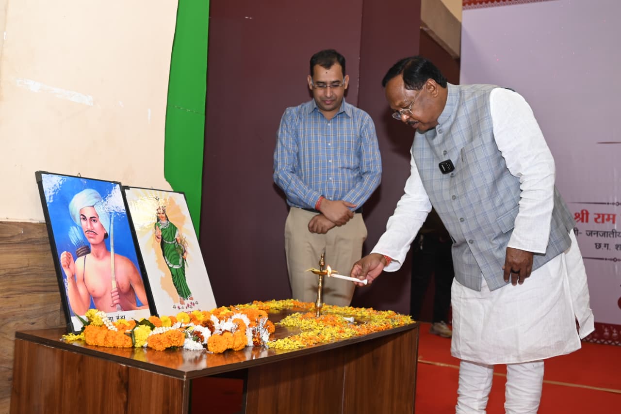 जनजातीय कला, संस्कृति और हुनर को मिलेगा नया बाजार, कारीगरों की आर्थिक समृद्धि का सशक्त माध्यम बनेगा ‘आदि बाजार 2026’ : मंत्री श्री रामविचार नेताम जनजातीय कला, संस्कृति और हुनर को मिलेगा नया बाजार, कारीगरों की आर्थिक समृद्धि का सशक्त माध्यम बनेगा ‘आदि बाजार 2026’ : मंत्री श्री रामविचार नेताम
