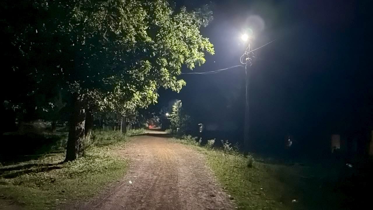 सेवा की कहानी: मुख्यमंत्री हेल्पलाइन पर एक कॉल से दूर हुआ गांव का अंधेरा