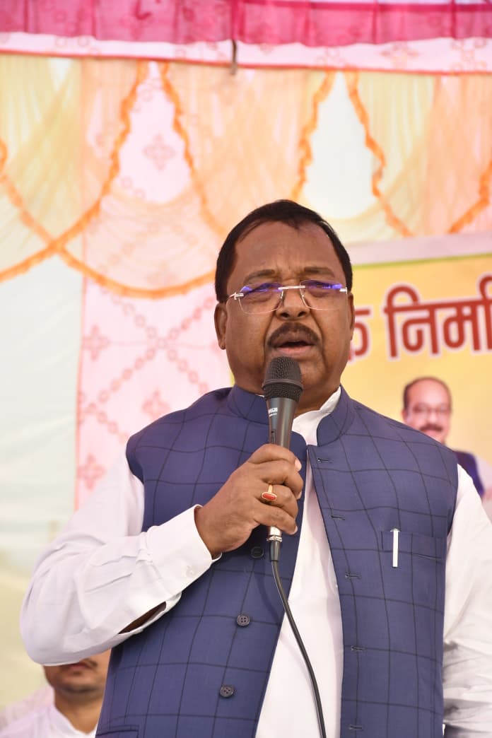 महाअष्टमी पर चलगली क्षेत्र को मंत्री श्री रामविचार नेताम का बड़ी सौगात मोरन नदी पर 5.91 करोड़ की लागत से बनेगा उच्चस्तरीय पुल